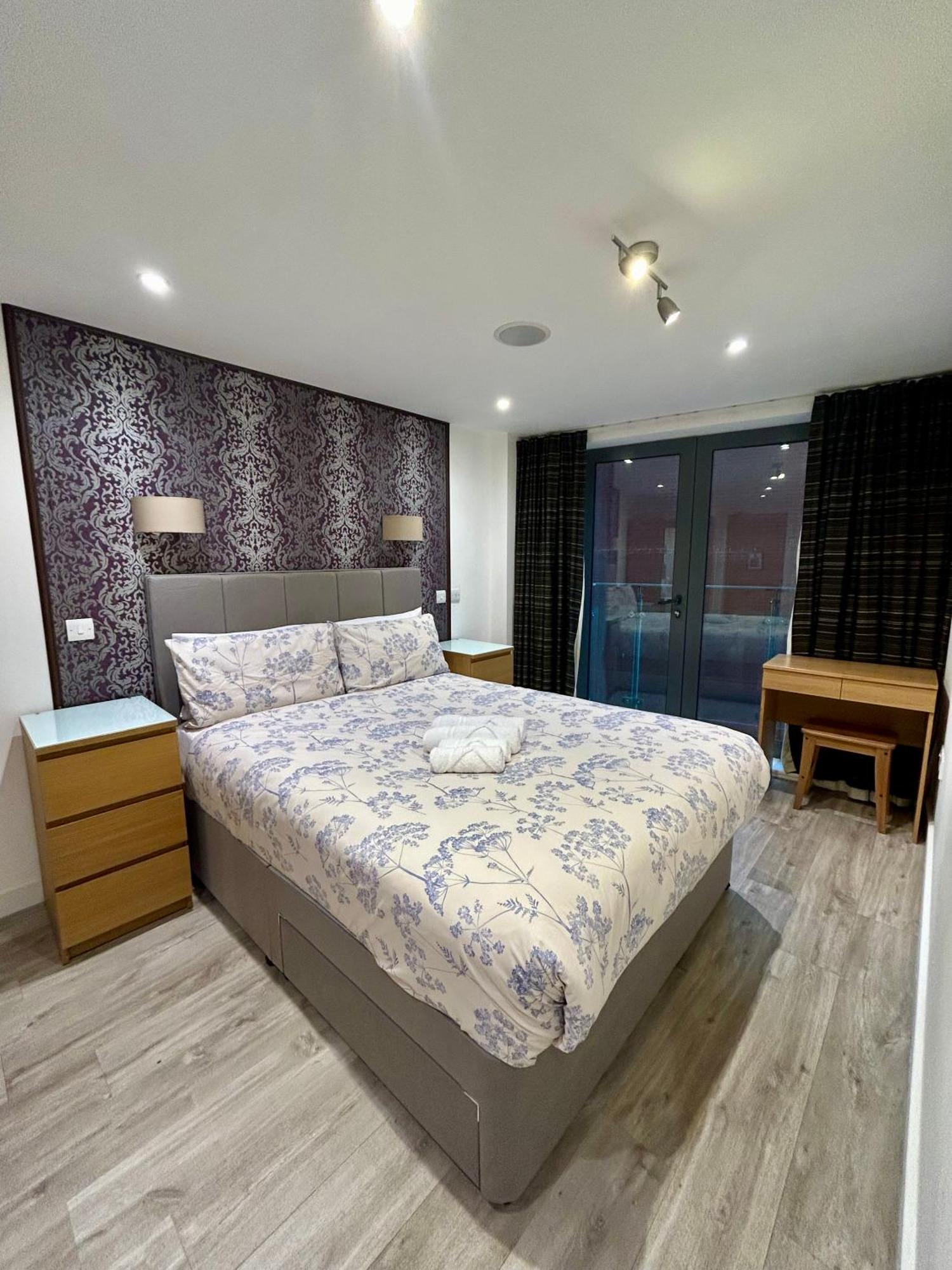 Cosy City Centre Location, Hydro Massage Showe Манчестер Экстерьер фото